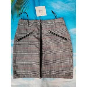 SEEK THE LABEL SIZE M WOMEN'S GRAY PLAID SKIRT NWT #C4